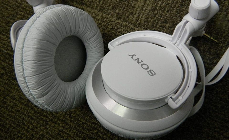 Casti Sony MDR V55 albe.