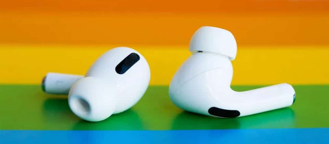 Casti Apple AirPods Pro.